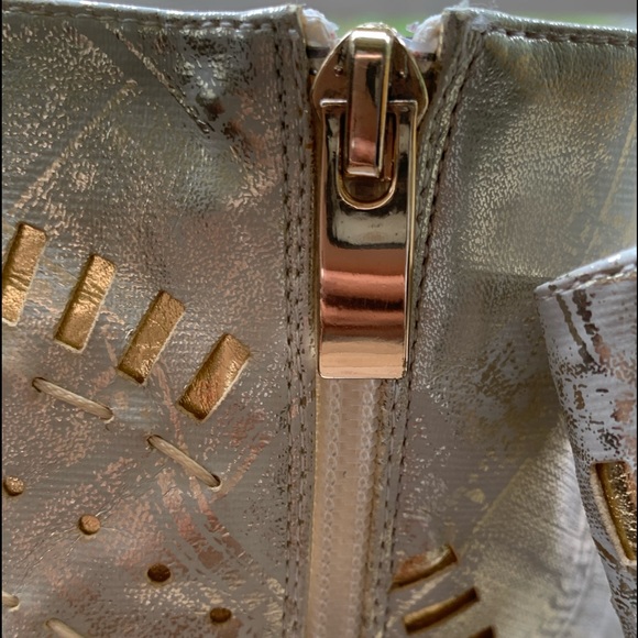 Dan Sara gold brocade mid calf boots Size 9 NWOT - Picture 5 of 13